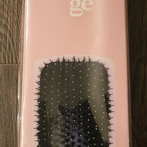 Lange Pink Paddle Brush with Black Cushioned Pad and White Tipped Pins